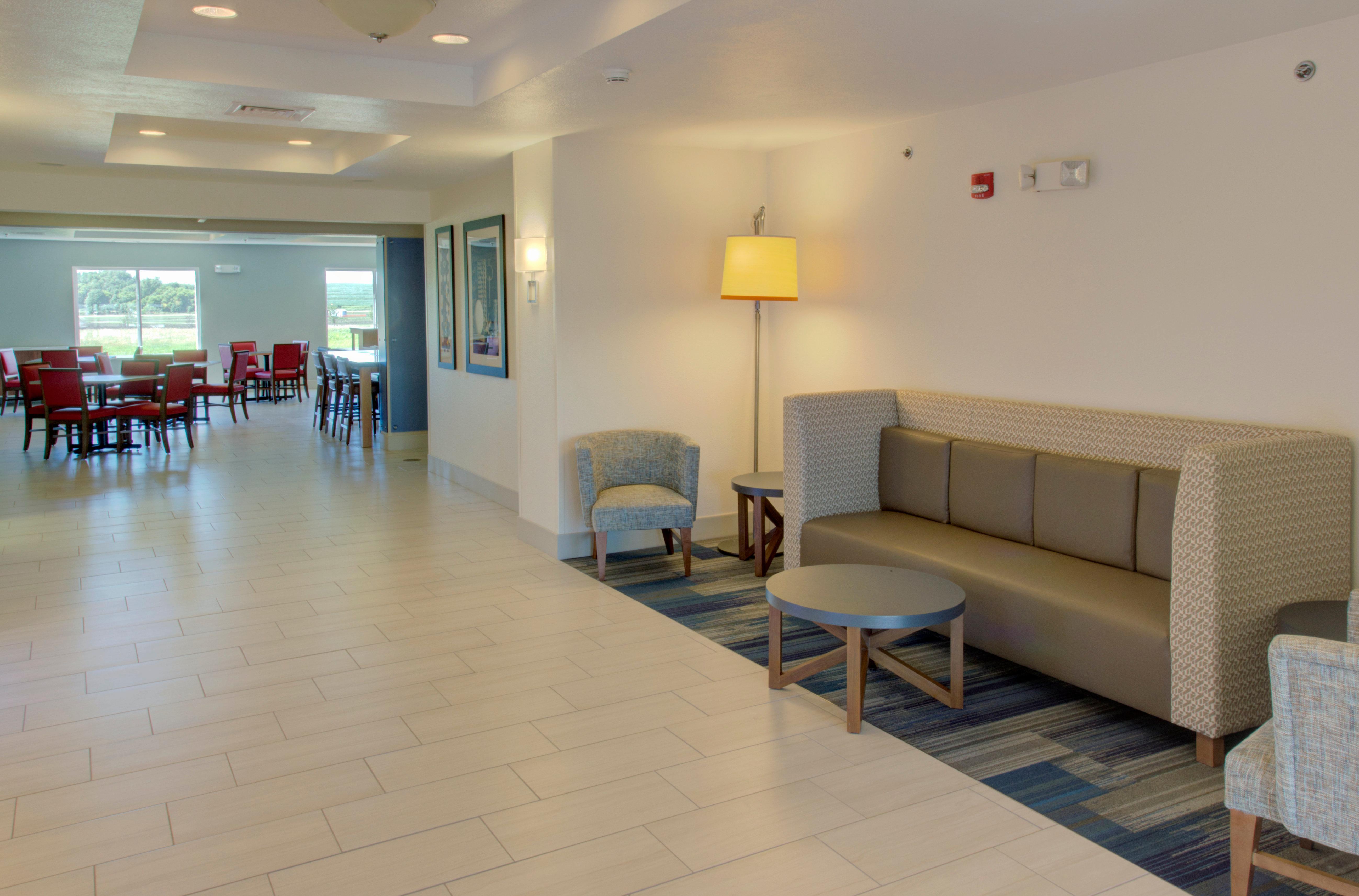 Holiday Inn Express & Suites Le Mars By Ihg Extérieur photo