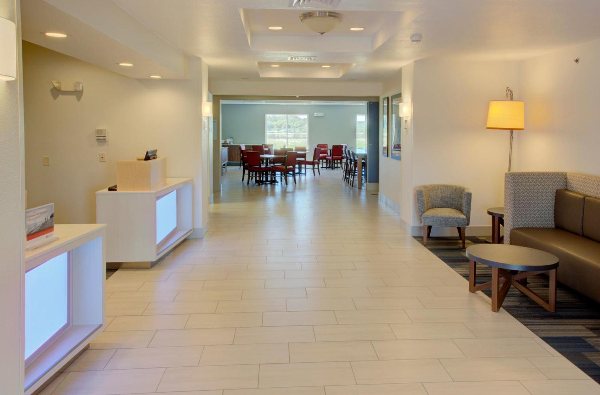 Holiday Inn Express & Suites Le Mars By Ihg Extérieur photo