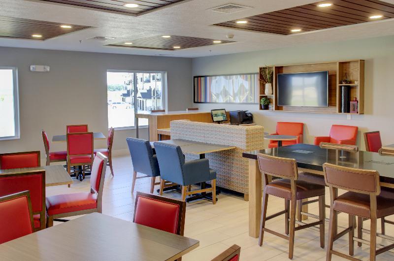 Holiday Inn Express & Suites Le Mars By Ihg Extérieur photo